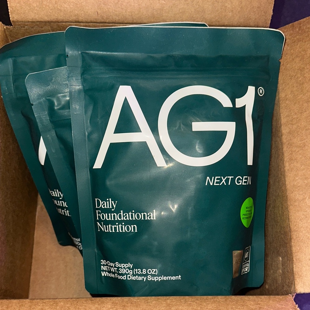 AG1 - Athletic Greens- Foundational Nutrition Supplement - Greens Powder